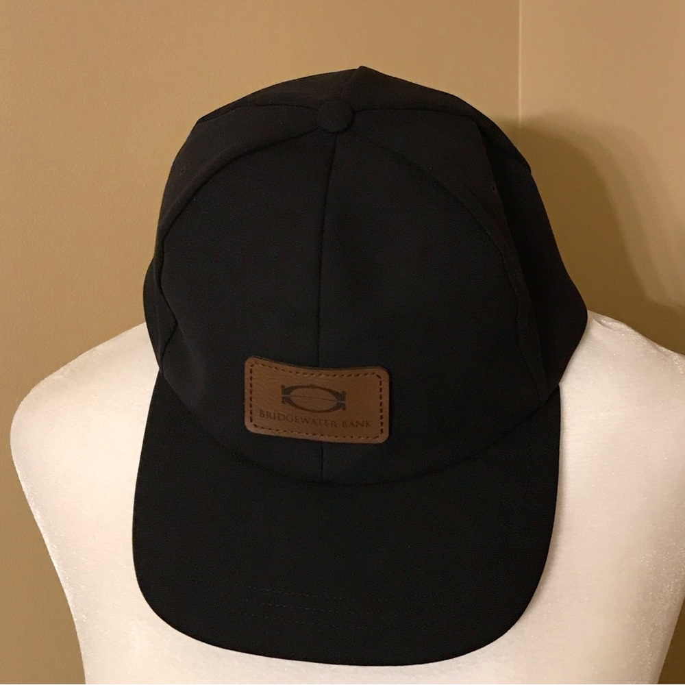 Lululemon Men’s Black Baseball Cap Hat One Size *Bridgewater Bank* Patch